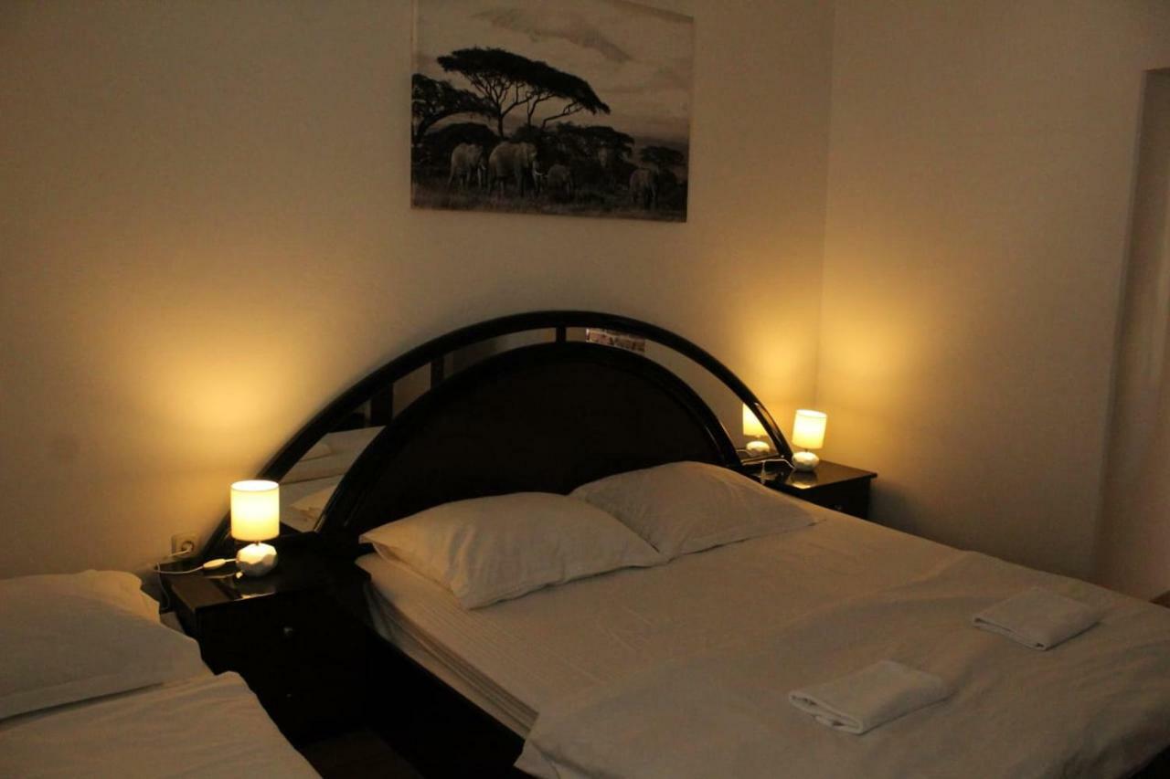 Apartment Pirovic 图兰杰 外观 照片