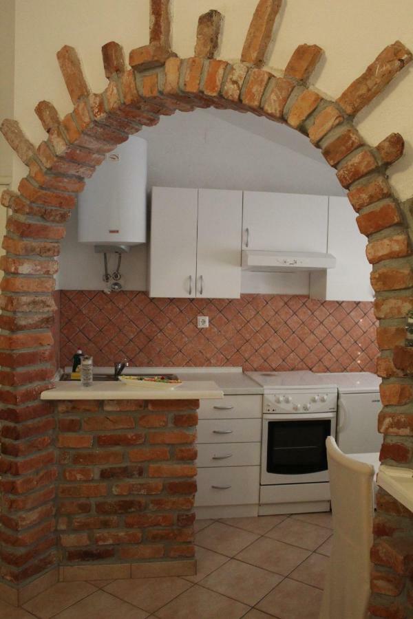 Apartment Pirovic 图兰杰 外观 照片