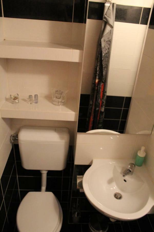 Apartment Pirovic 图兰杰 外观 照片